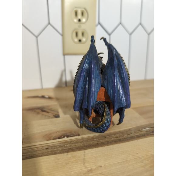 Hamilton Collection Dragon Figurine, Hold‎ 'Em Or Fold 'Em Sly Sal, Poker Decor - Picture 3 of 5